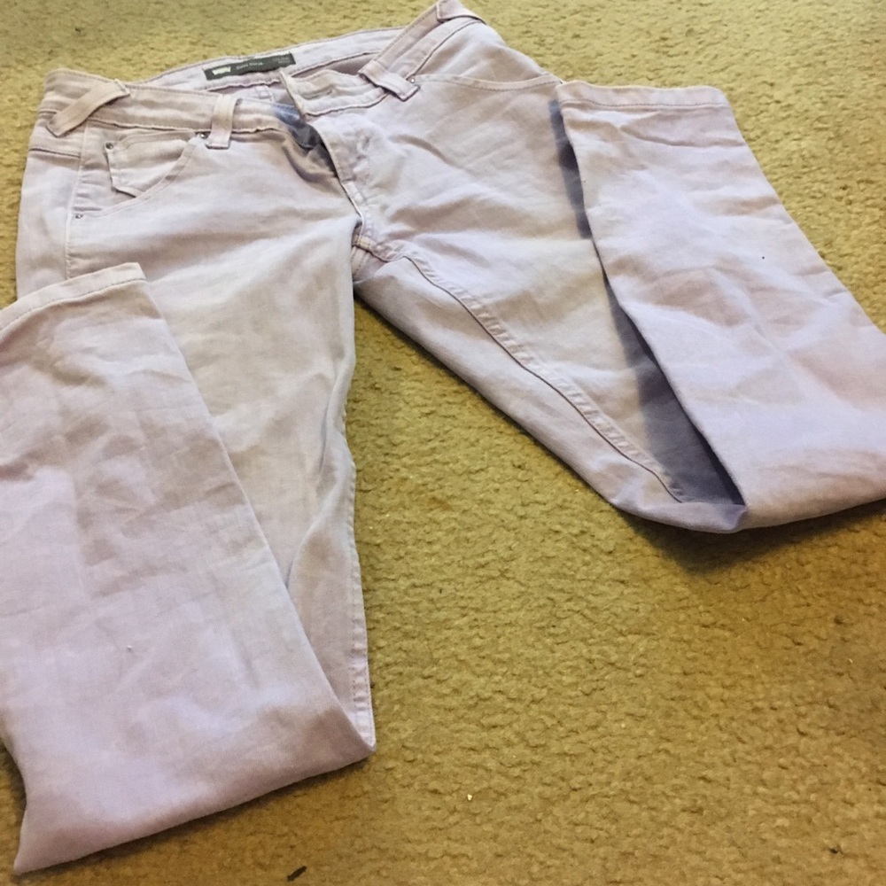 Levi light purple skinning jeans